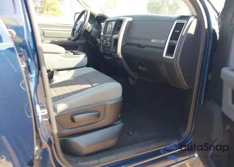 2019 Ram 1500 Classic Big Horn 4X4 5'7 Box из США, поврежденный, VIN 1C6RR7LT1KS689900